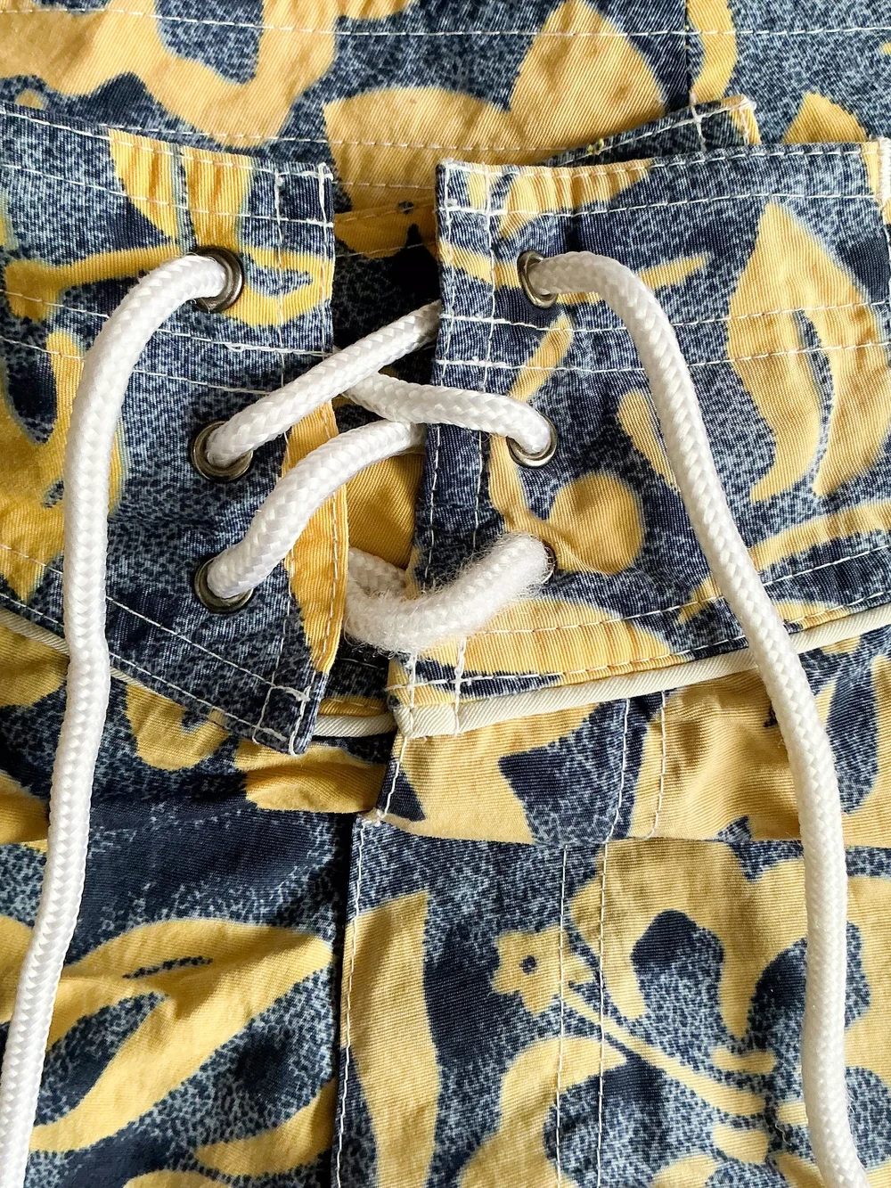 Op Vintage 90s Ocean Pacific Swim Trunks Mens Board Shorts Floral Nylon Size 38